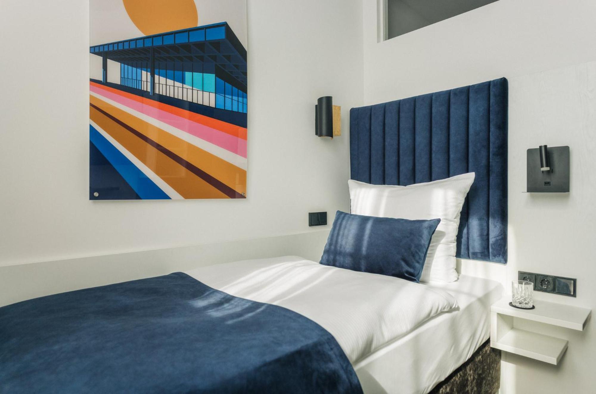 Homaris East Side Hotel Berlim Exterior foto