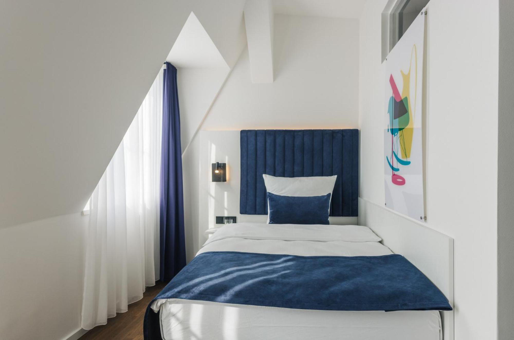 Homaris East Side Hotel Berlim Exterior foto